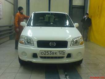 2003 Suzuki Swift Pictures