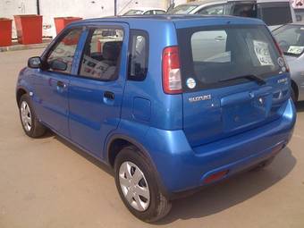 2003 Suzuki Swift Pictures