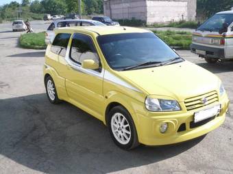 2003 Suzuki Swift Photos