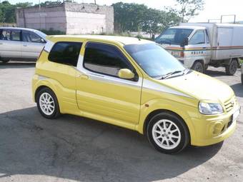 2003 Suzuki Swift Pictures