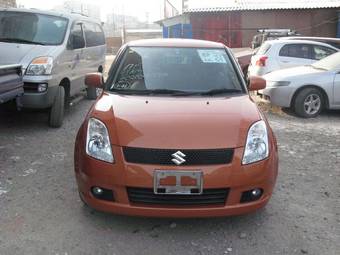 2004 Suzuki Swift Pictures