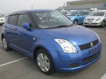 2005 Suzuki Swift Photos