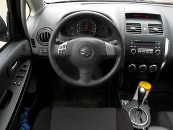 2008 Suzuki SX4 Sedan Pictures