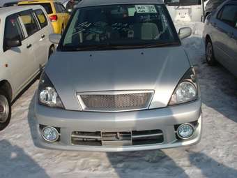 2002 Toyota Allex Images