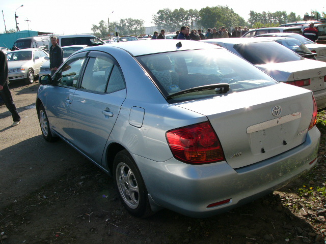 2002 Toyota Allion Photos