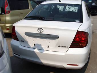 2004 Toyota Allion Photos