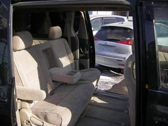 2002 Toyota Alphard Images