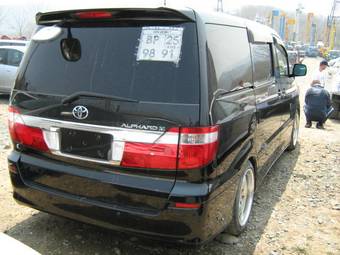 2002 Toyota Alphard Photos