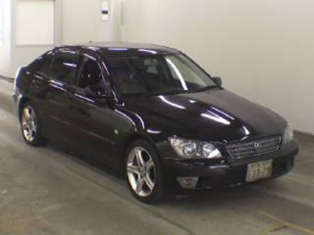 2003 Toyota Altezza