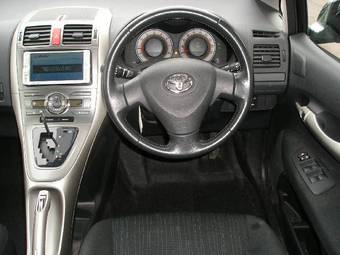 2006 Toyota Auris Pictures