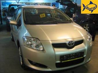 2008 Toyota Auris Pics