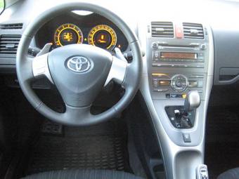 2008 Toyota Auris Wallpapers