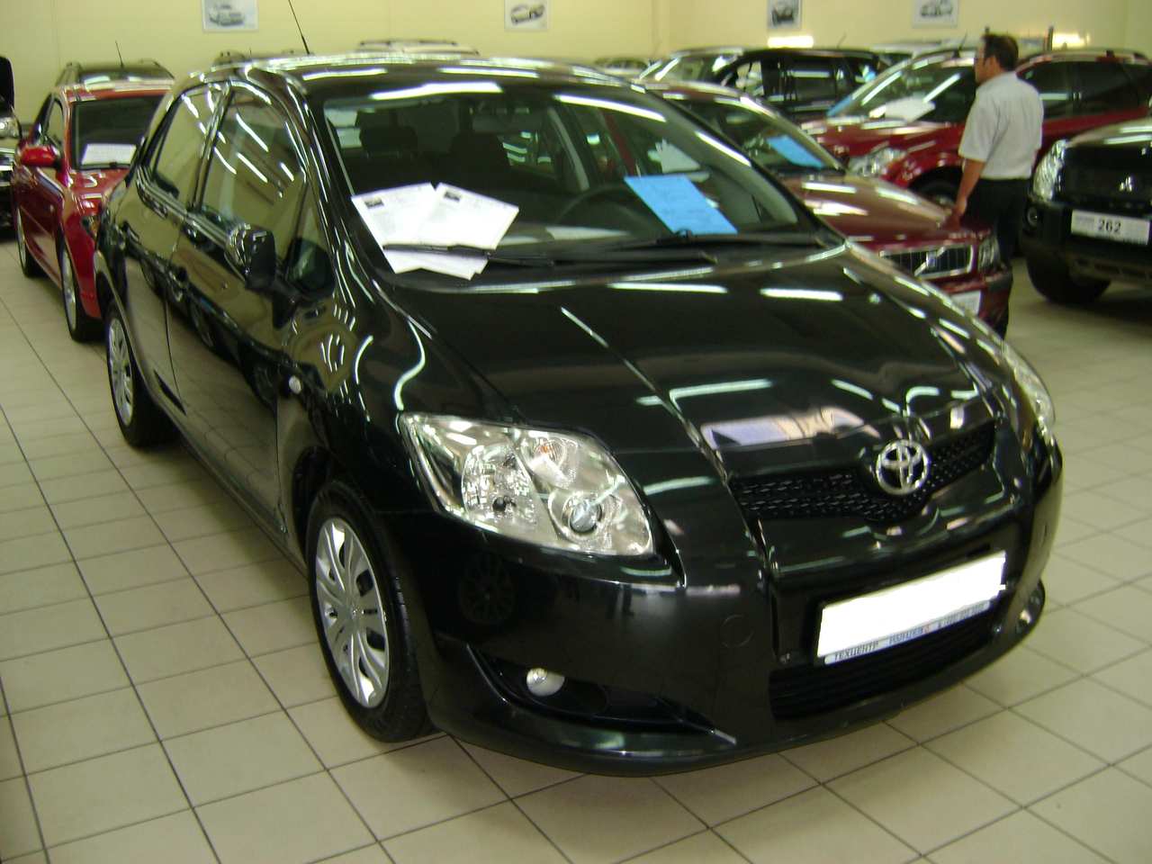 Toyota auris 2008 год