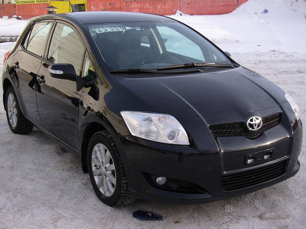 Toyota auris 2008 год