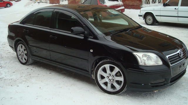 2004 Toyota Avensis