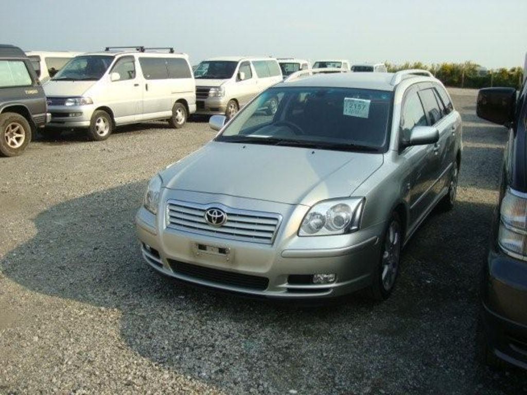 2004 Toyota Avensis