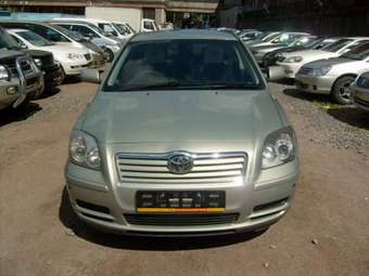 2004 Toyota Avensis Pictures