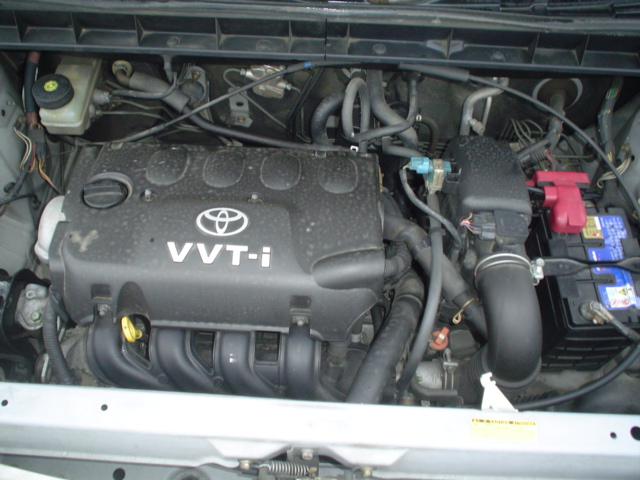 2000 Toyota bB