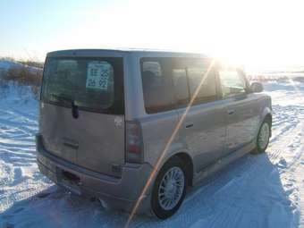 2001 Toyota bB Photos