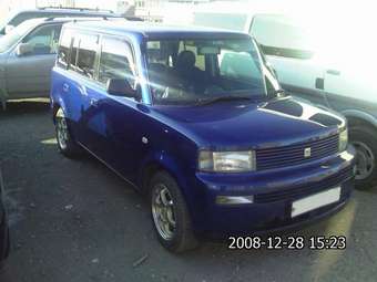 2001 Toyota bB Pictures