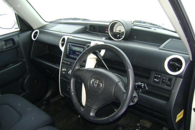 2003 Toyota bB