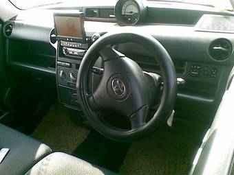 2003 Toyota bB Pictures