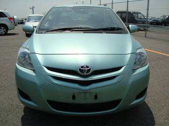 2006 Toyota Belta Pictures