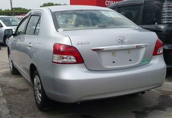 2006 Toyota Belta Pictures