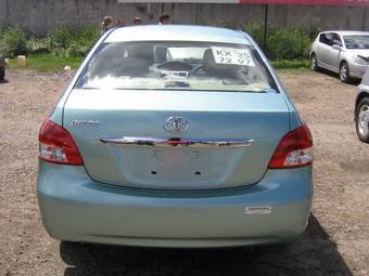 2006 Toyota Belta Images