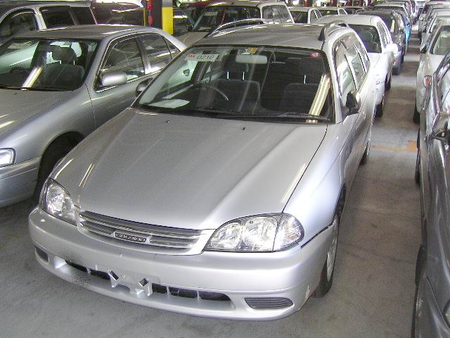 2000 Toyota Caldina Pics