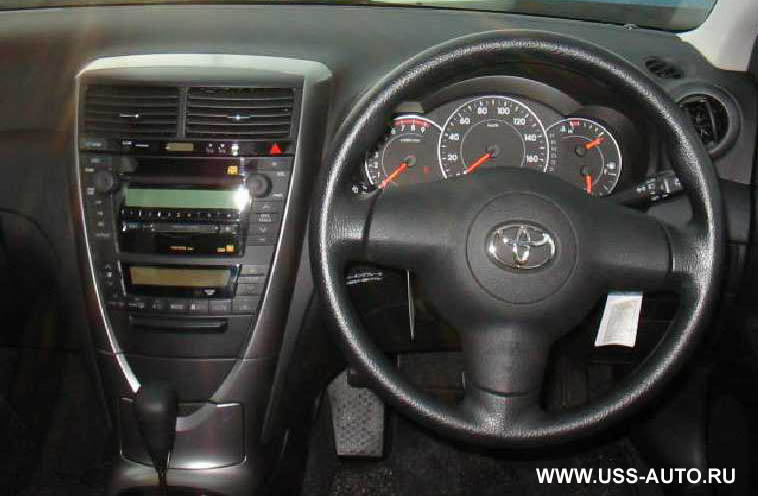 2002 Toyota Caldina Images