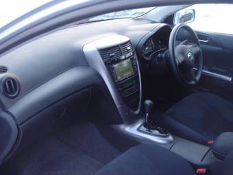 2004 Toyota Caldina Pictures