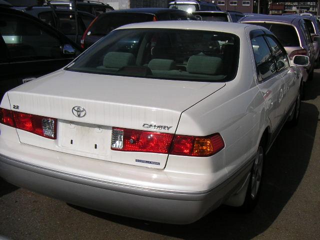 1999 Toyota Camry Pictures