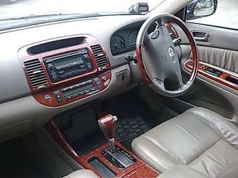 2004 Toyota Camry Pictures