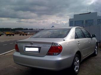 2004 Toyota Camry Pictures