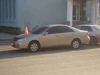 2004 Toyota Camry Images