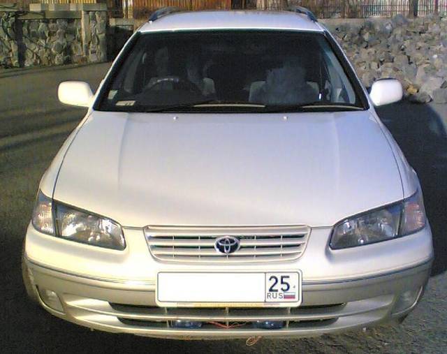 Toyota camry gracia 1997