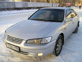 Toyota camry gracia 1998