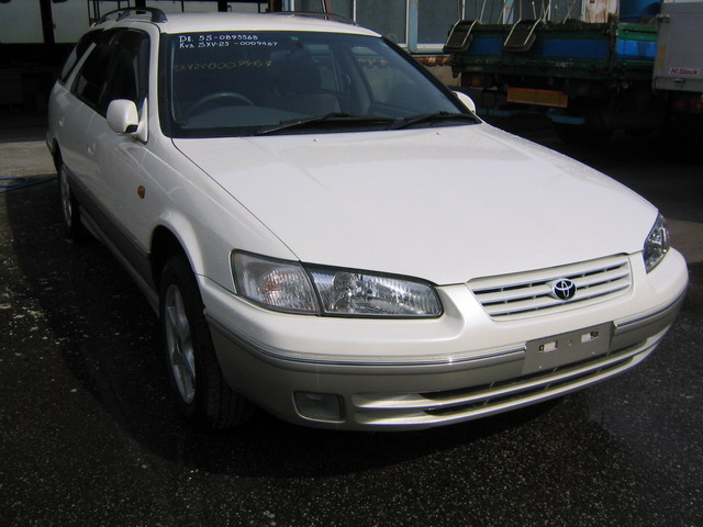 1999 Toyota Camry Gracia Wagon