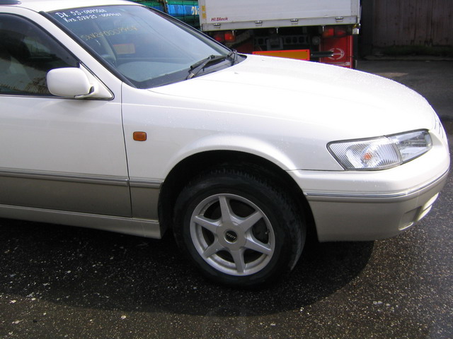 1999 Toyota Camry Gracia Wagon