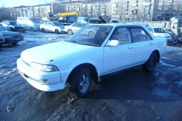 1992 Toyota Carina