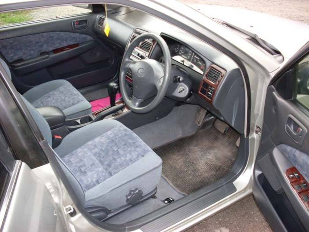 2000 Toyota Carina