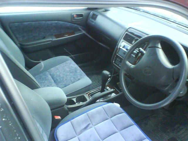 2000 Toyota Carina