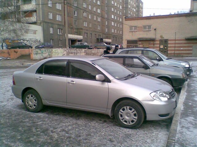 2000 Toyota Corolla