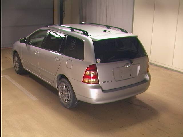2002 Toyota Corolla Pictures
