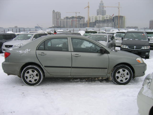 2002 Toyota Corolla Photos