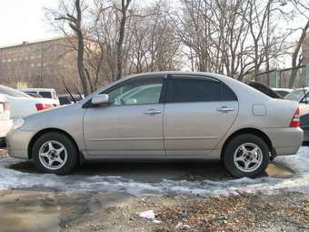 2002 Toyota Corolla Pictures