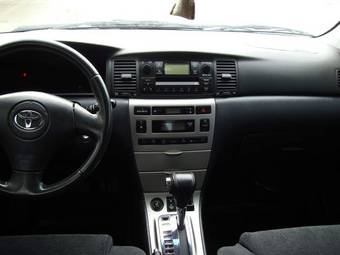 2002 Toyota Corolla Pictures