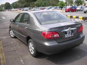 2004 Toyota Corolla Photos