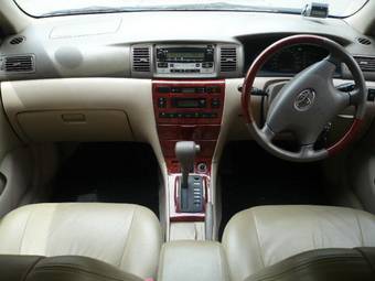 2004 Toyota Corolla Pictures